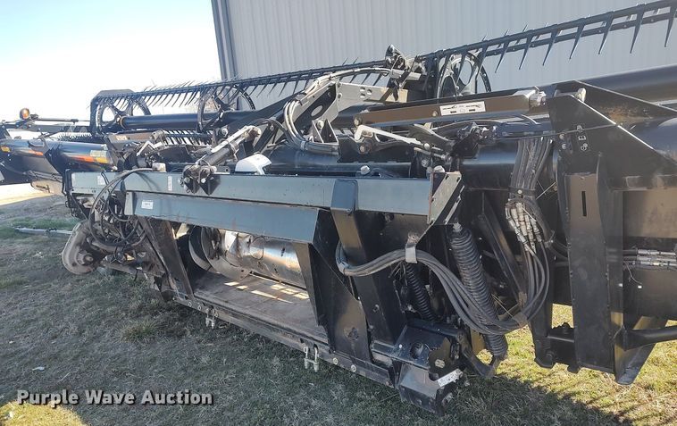 image for item DO3820 2013 MacDon FD75  flex head