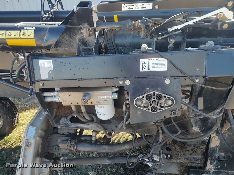 image for item DO3820 2013 MacDon FD75  flex head