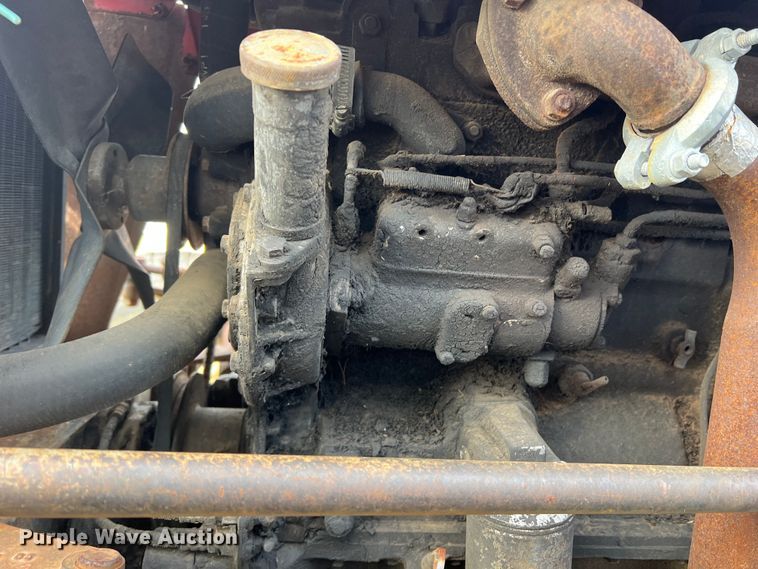 image for item DP0039 1983 Massey Ferguson 240  tractor