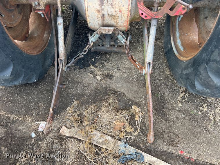 image for item DP0039 1983 Massey Ferguson 240  tractor