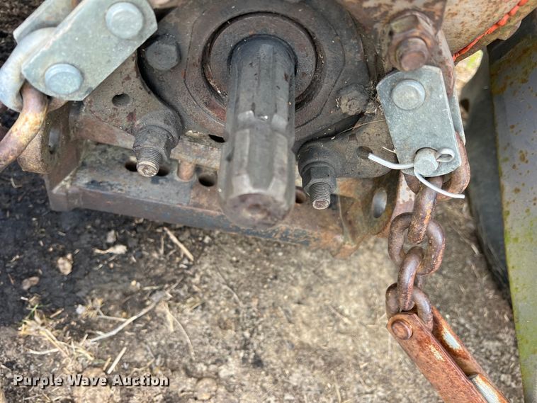 image for item DP0039 1983 Massey Ferguson 240  tractor