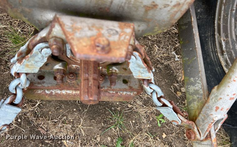 image for item DP0040 1981 Massey Ferguson 230  tractor