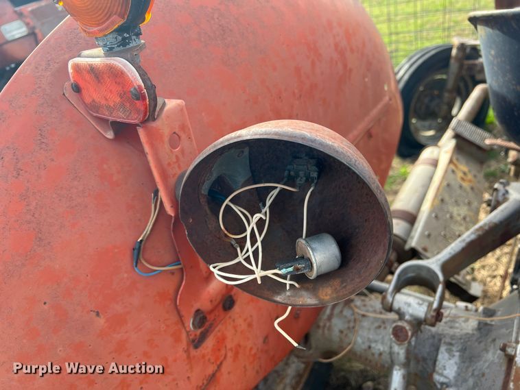 image for item DP0040 1981 Massey Ferguson 230  tractor