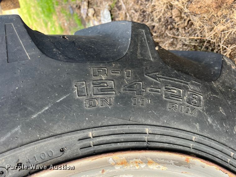 image for item DP0040 1981 Massey Ferguson 230  tractor