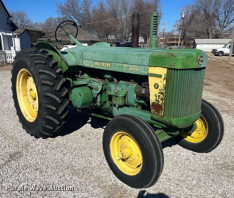 image for item DQ4085 1953 John Deere R  tractor