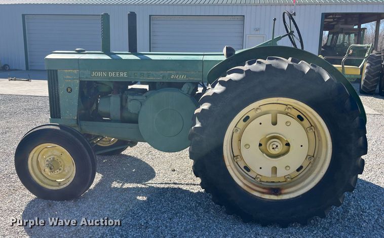 image for item DQ4085 1953 John Deere R  tractor