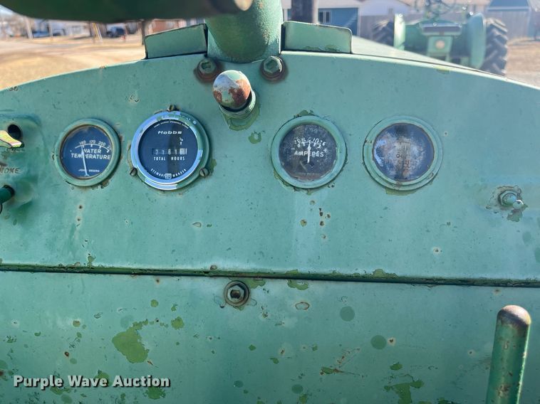 image for item DQ4085 1953 John Deere R  tractor