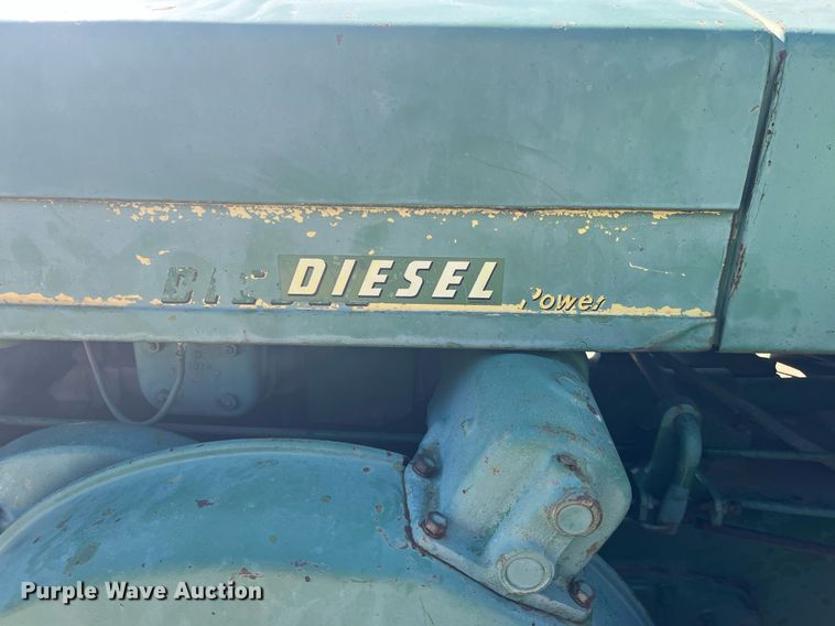 image for item DQ4085 1953 John Deere R  tractor