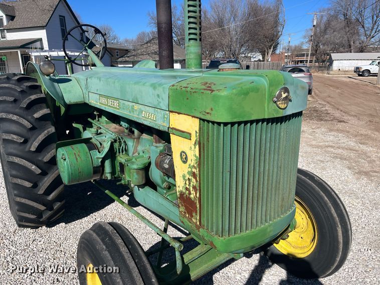 image for item DQ4085 1953 John Deere R  tractor