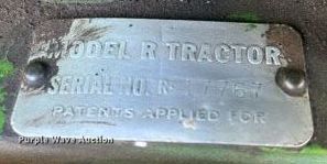 image for item DQ4085 1953 John Deere R  tractor