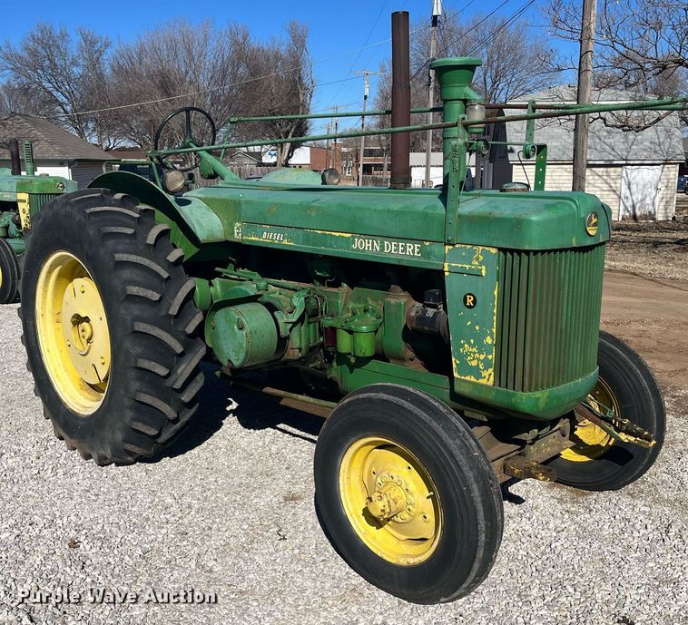image for item DQ4086 1952 John Deere R  tractor