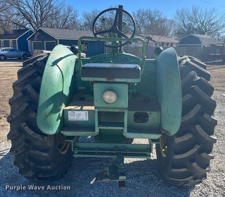 image for item DQ4086 1952 John Deere R  tractor