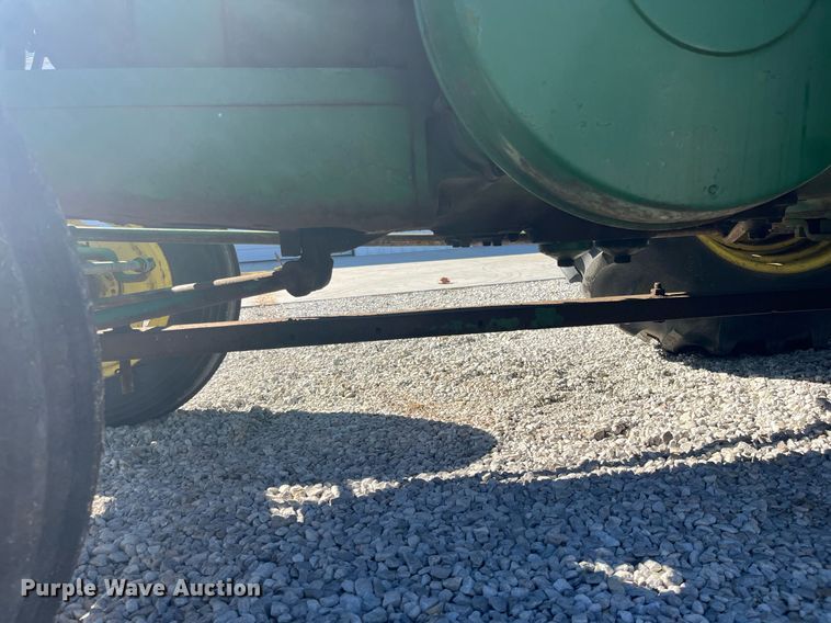 image for item DQ4086 1952 John Deere R  tractor