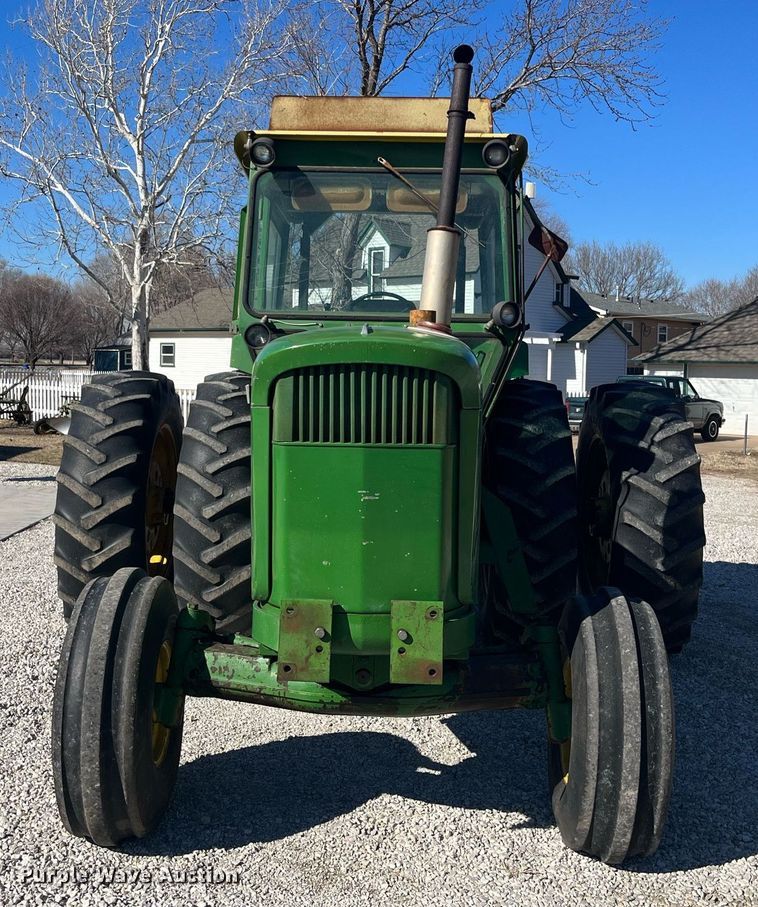 image for item DQ4087 1970 John Deere 5020  tractor