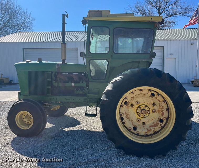 image for item DQ4087 1970 John Deere 5020  tractor