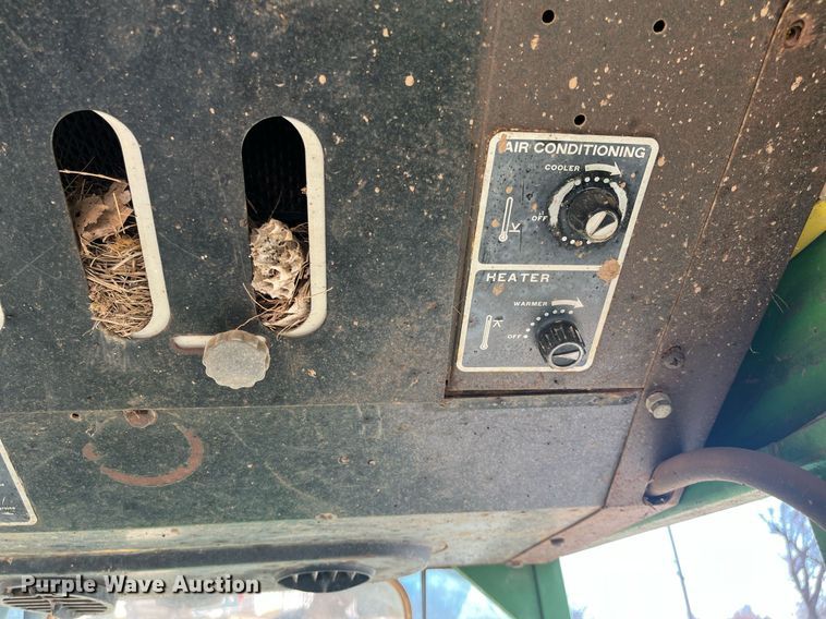 image for item DQ4087 1970 John Deere 5020  tractor