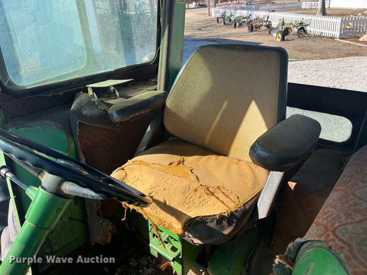 image for item DQ4087 1970 John Deere 5020  tractor