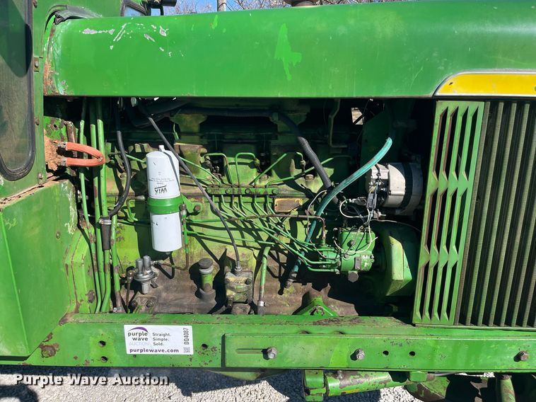 image for item DQ4087 1970 John Deere 5020  tractor