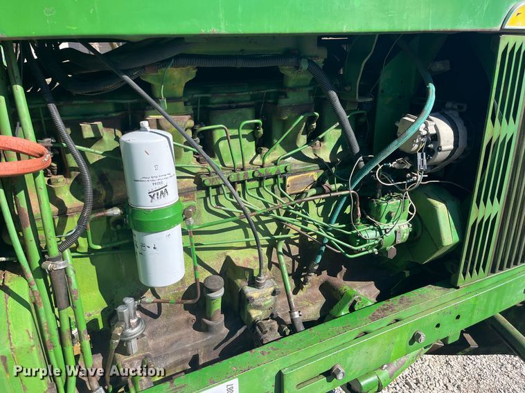 image for item DQ4087 1970 John Deere 5020  tractor