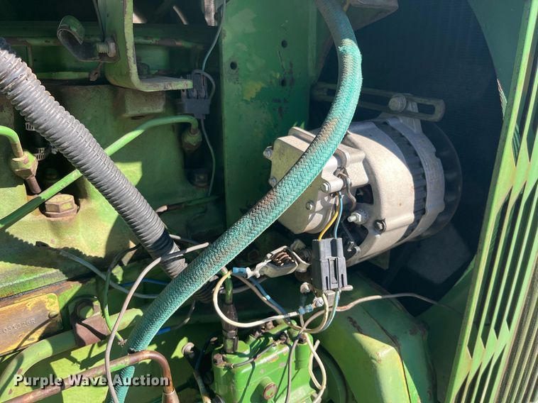 image for item DQ4087 1970 John Deere 5020  tractor