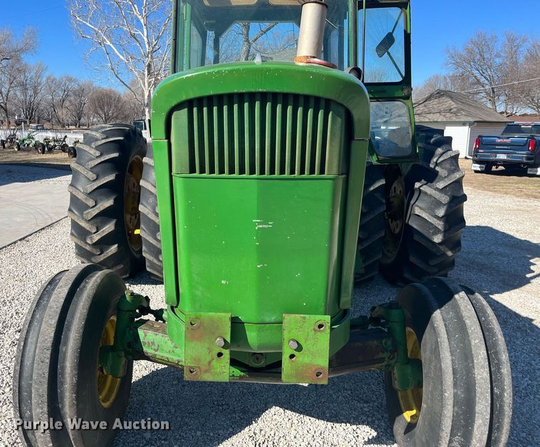 image for item DQ4087 1970 John Deere 5020  tractor