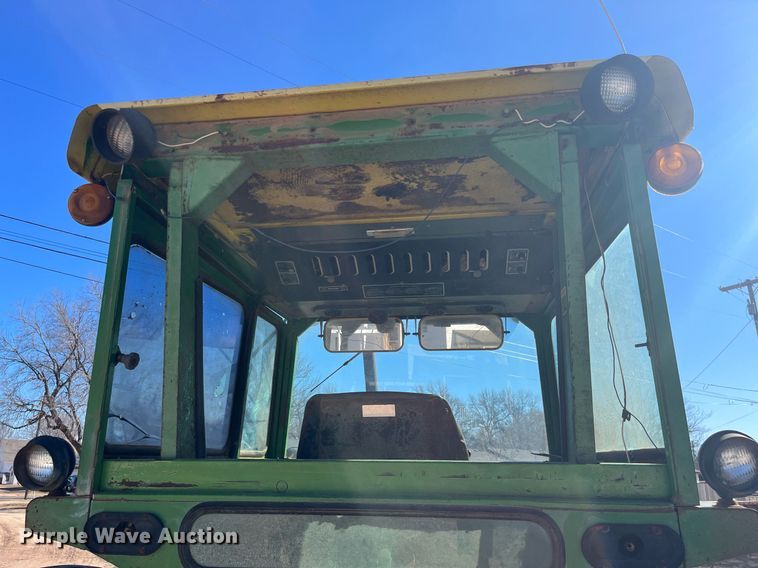 image for item DQ4087 1970 John Deere 5020  tractor