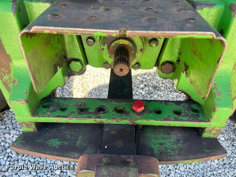 image for item DQ4087 1970 John Deere 5020  tractor