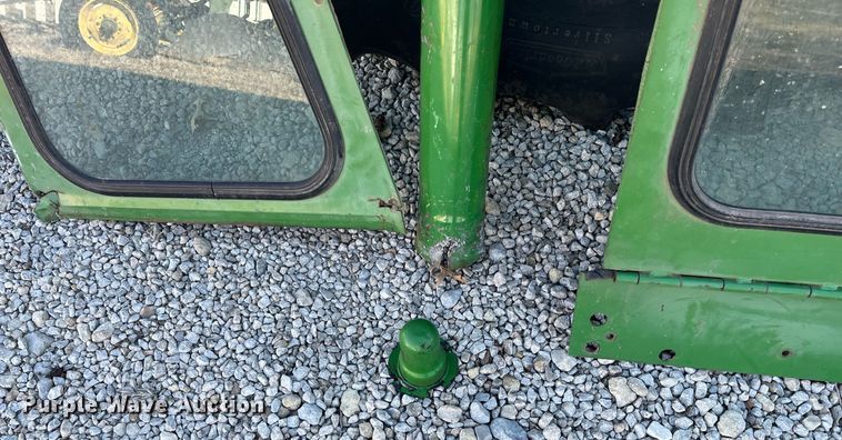 image for item DQ4087 1970 John Deere 5020  tractor