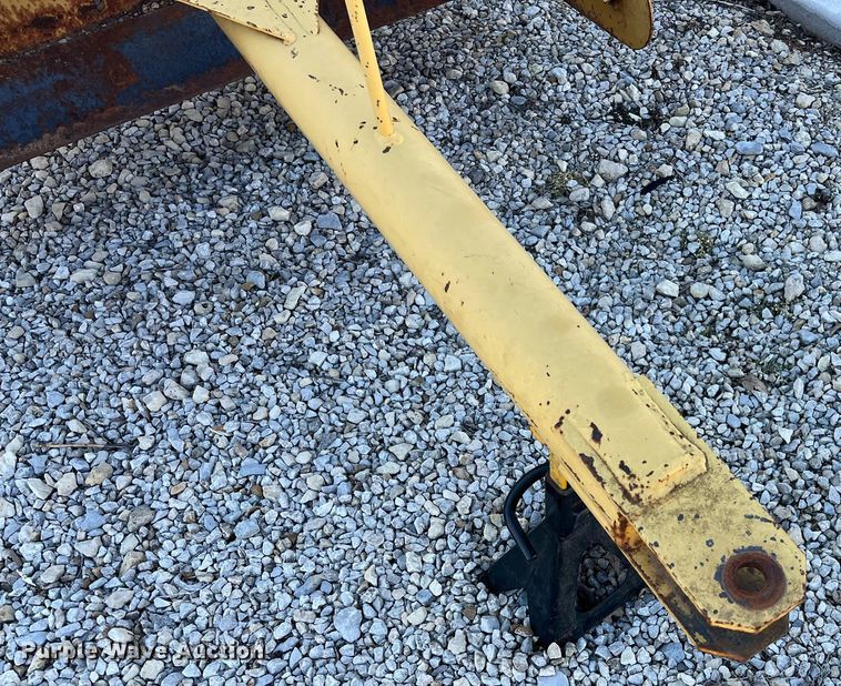 image for item DQ4088 Brown  box blade