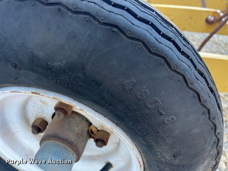 image for item DQ4088 Brown  box blade