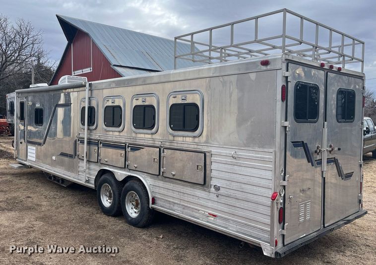 image for item DQ4089 1998 Cherokee Industries  livestock trailer