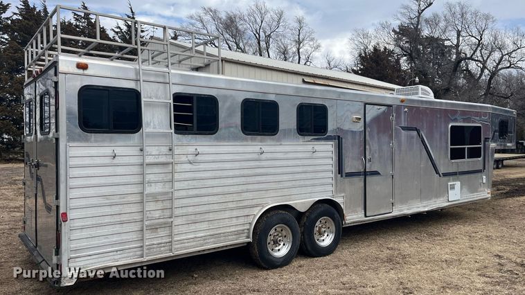 image for item DQ4089 1998 Cherokee Industries  livestock trailer