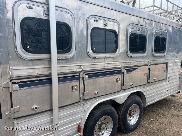 image for item DQ4089 1998 Cherokee Industries  livestock trailer