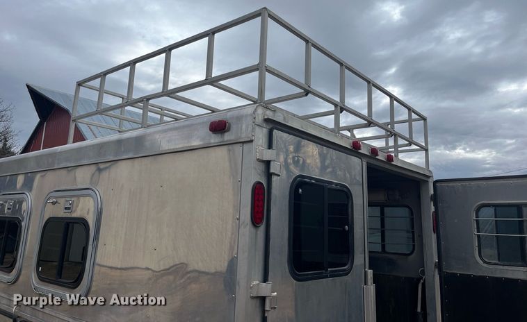 image for item DQ4089 1998 Cherokee Industries  livestock trailer