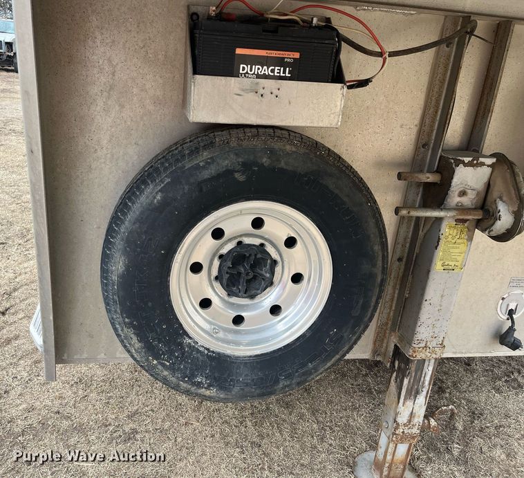 image for item DQ4089 1998 Cherokee Industries  livestock trailer