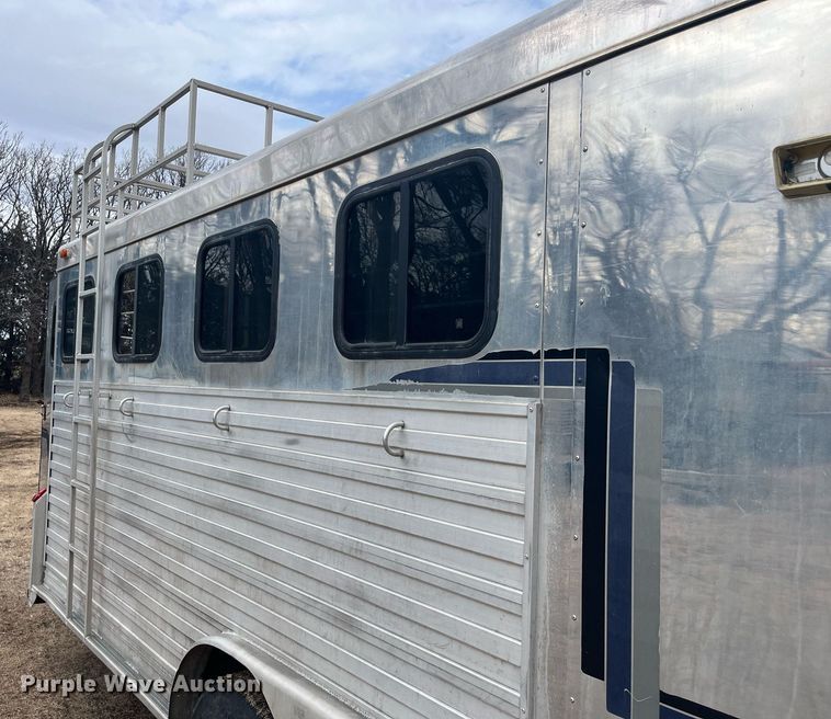 image for item DQ4089 1998 Cherokee Industries  livestock trailer