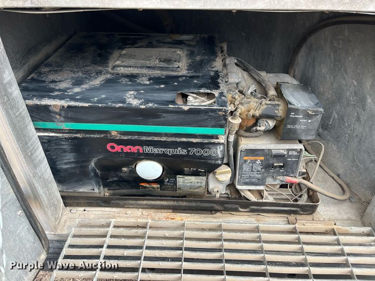 image for item DQ4089 1998 Cherokee Industries  livestock trailer