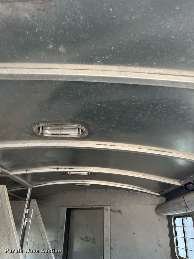 image for item DQ4089 1998 Cherokee Industries  livestock trailer