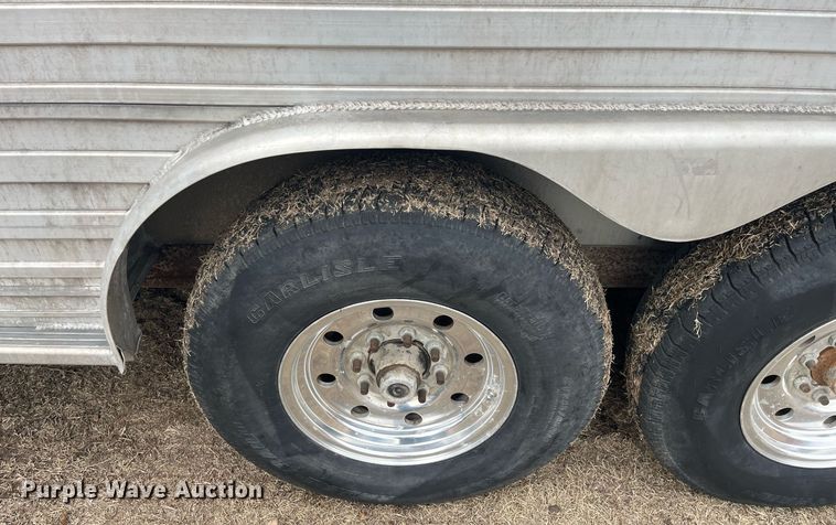 image for item DQ4089 1998 Cherokee Industries  livestock trailer