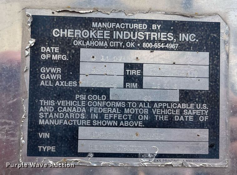 image for item DQ4089 1998 Cherokee Industries  livestock trailer