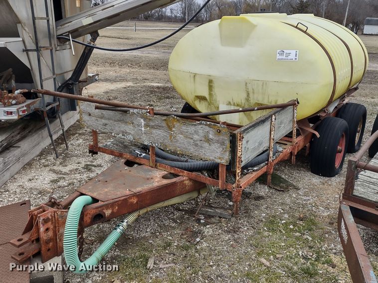 image for item DR8176 Nurse tank trailer