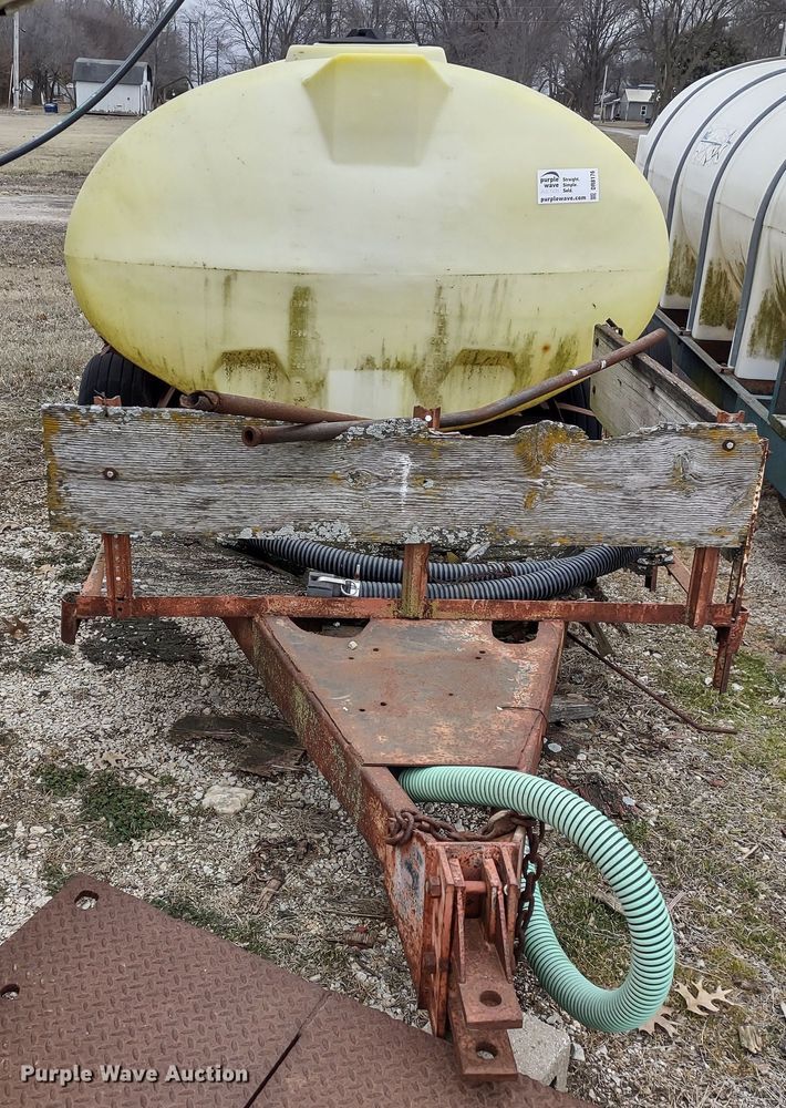 image for item DR8176 Nurse tank trailer