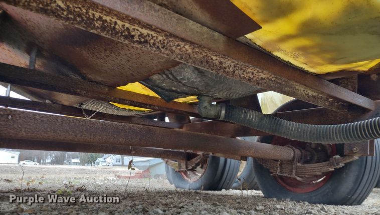 image for item DR8176 Nurse tank trailer