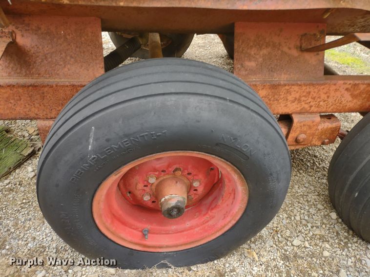 image for item DR8176 Nurse tank trailer