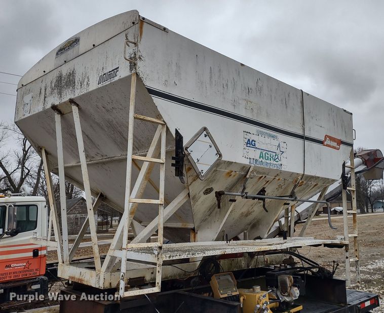 image for item DR8178 Wilmar Load Runner 10  seed tender bed