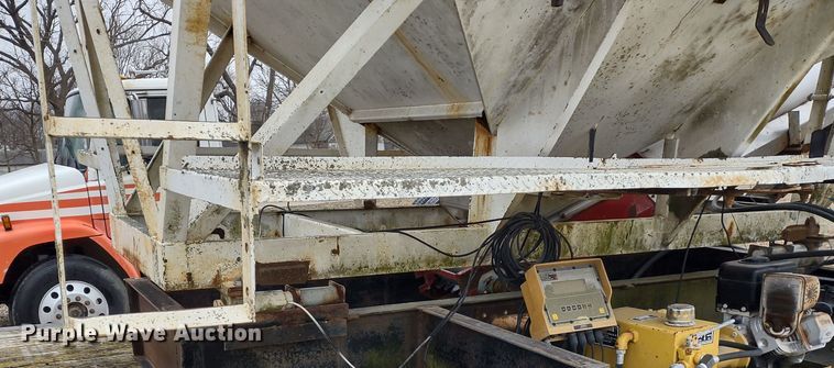 image for item DR8178 Wilmar Load Runner 10  seed tender bed