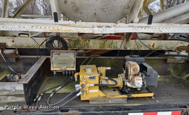 image for item DR8178 Wilmar Load Runner 10  seed tender bed