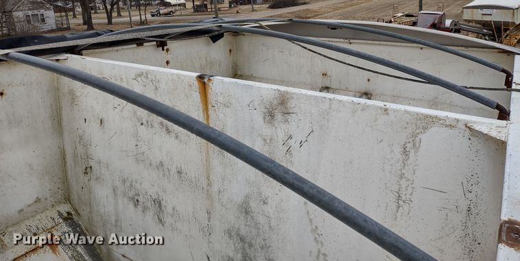 image for item DR8178 Wilmar Load Runner 10  seed tender bed