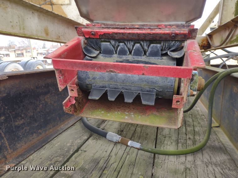 image for item DR8178 Wilmar Load Runner 10  seed tender bed