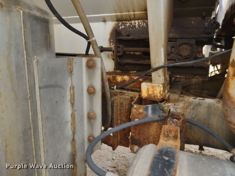 image for item DR8216 Silverwheels 3004  applicator truck